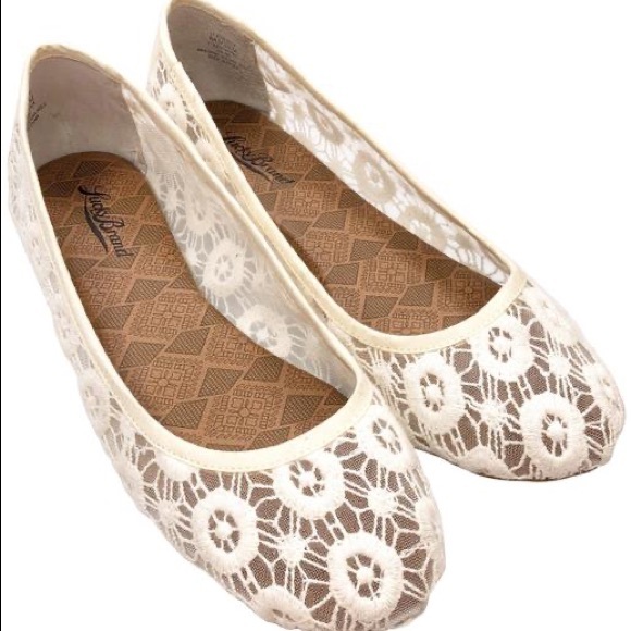 Lucky Brand Laced Cream Ballet Flats - Picture 2 of 12